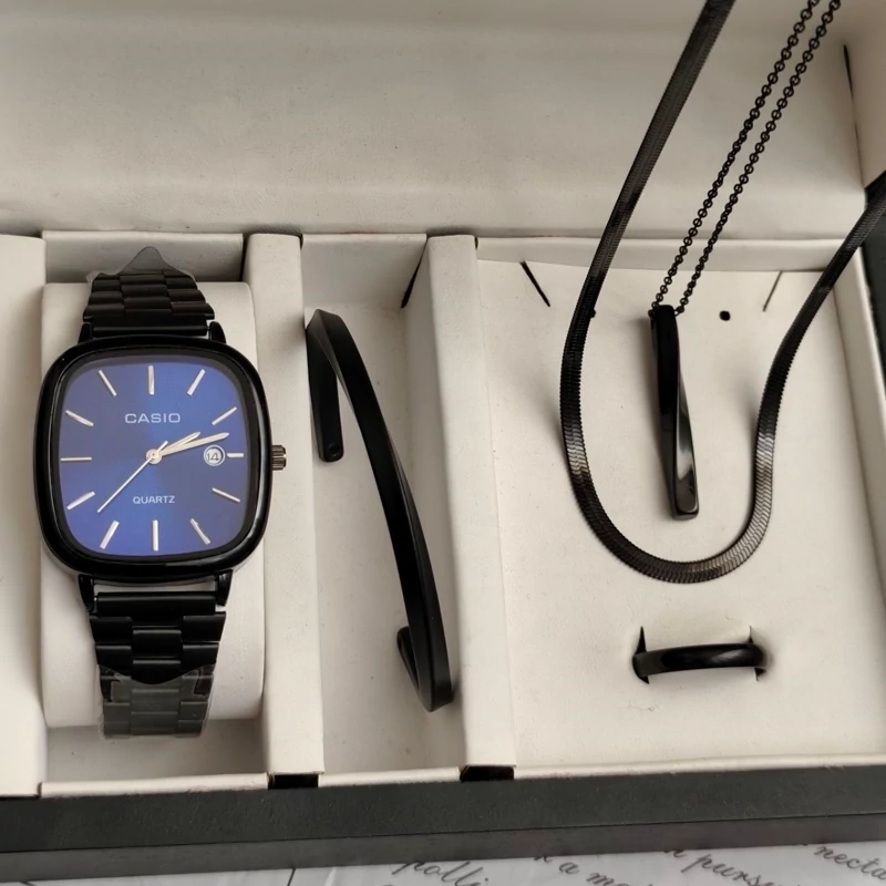 ست ساعت مردانه کاسیو casio اولدمانی مشکی صفحه آبی با دستبند بنگل و گردنبند و حلقه