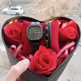 پک کادو مردانه ساعت و دستبند با باکس هدیه و گل
