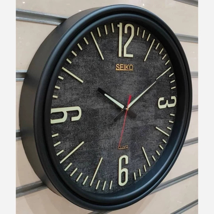 ساعت دیواری شب نما سیکو قطر 50