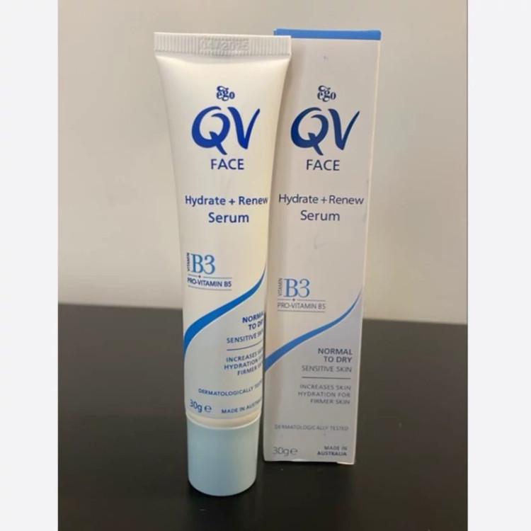 سرم ابرسان و بازسازی کننده پوست QV