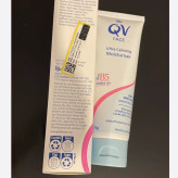 مرطوب کننده و تسکین دهنده قوی QV فاقد چربی