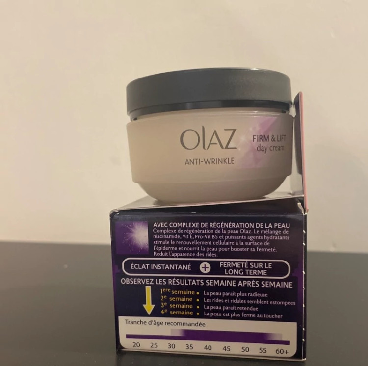 کرم روز ضد چروک و لیفتینگ اولاز Olaz Day Cream SPF15