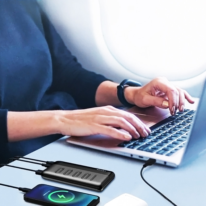 پاوربانک لنیز مدل PX135 ظرفیت 10000 میلی آمپر ساعت