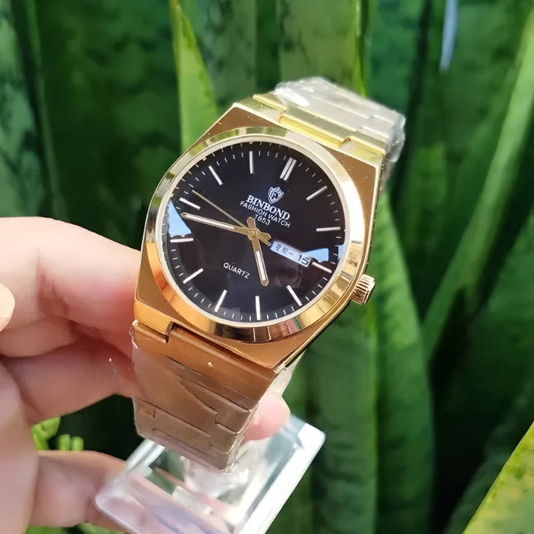 ساعت مچی عقربهای کوارتز مردانه بین باند مدل کلاسیک دی دیت بند استیل قفل مخفی کد ۳