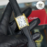 ساعت زنانه کارتیر تانک بند چرمی موتور میوتا ژاپن قفل اصلی یکسال گارانتی جعبه ارسال رایگان Cartier ساعت مچی