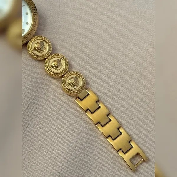 ساعت مچی زنانه ورساچه رنگ ثابت شیشه معدنی کیفیت عالیVERSAGE