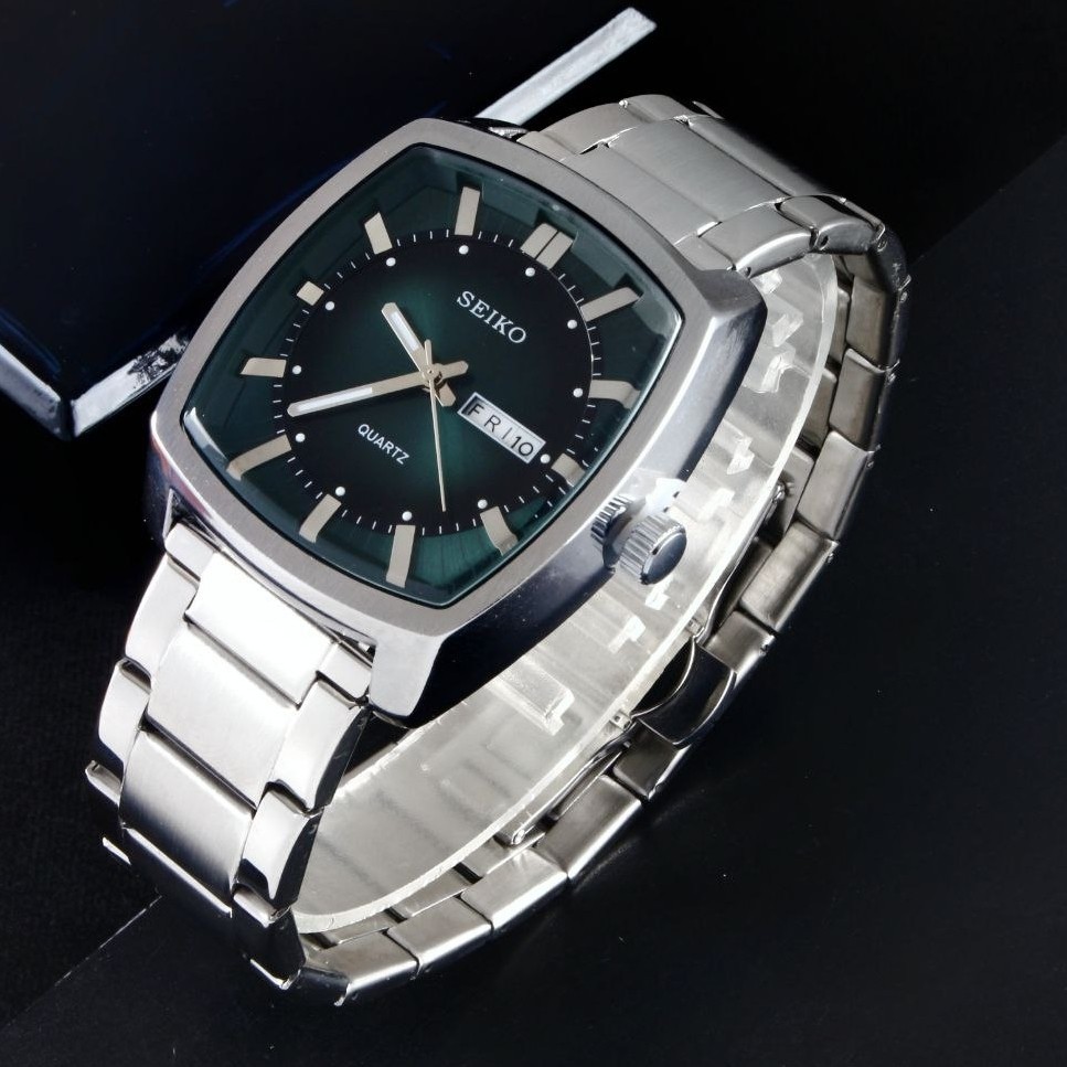 ساعت مچی مردانه اورجینال سیکو دوتقویم ضداب رنگ ثابت کیفیت بینظیرSEIKO
