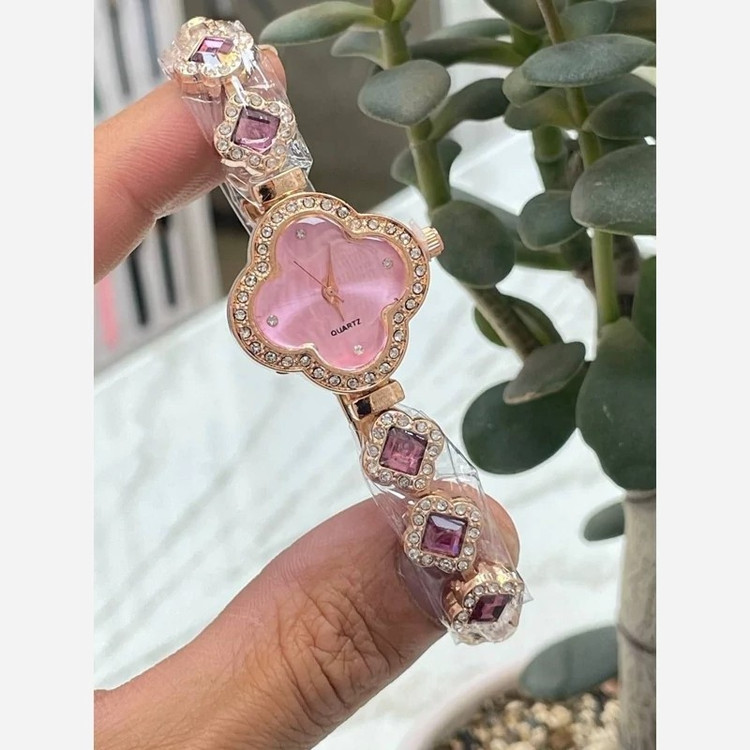 ساعت زنانه ونکلیف دستبندی رنگ ثابت+باتری اضافه