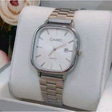ساعت مچی کاسیو casio اصل ، بند نقره ای صفحه نقره ای ضد آب رنگ ثابت کد 2771