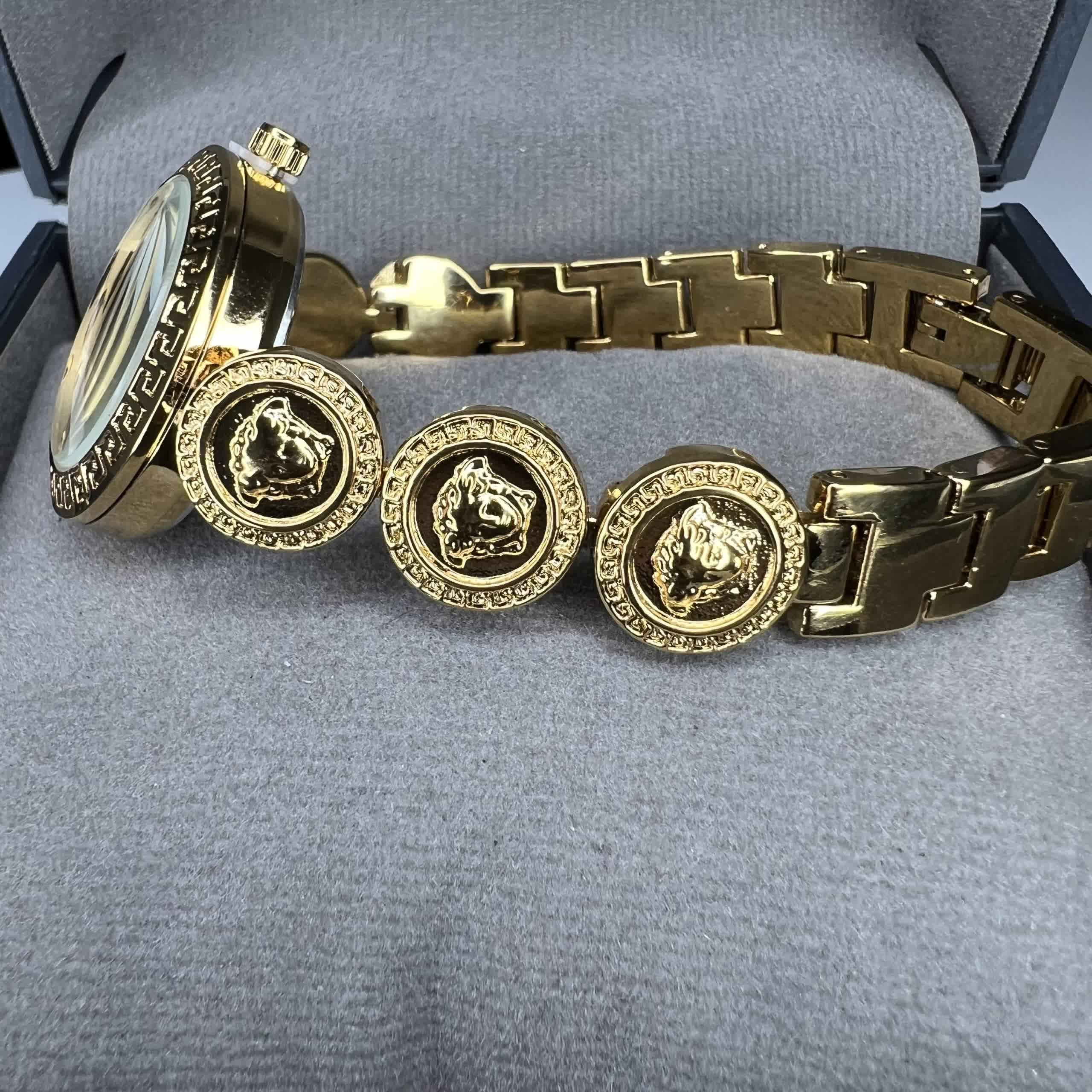 ساعت زنانه ورساچه Versace ضد آب