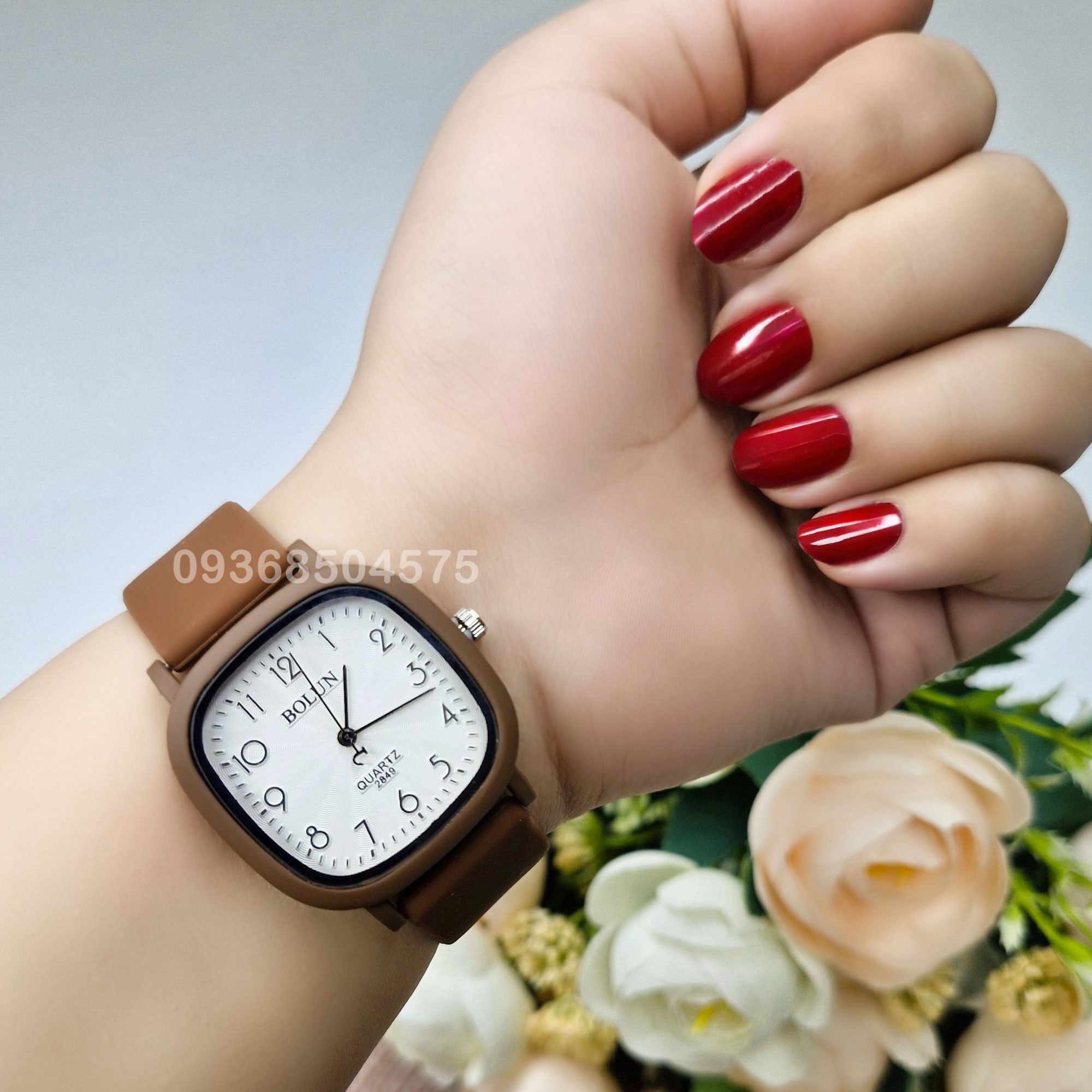 ساعت زنانه بولون مربع رنگی قهوه ای
