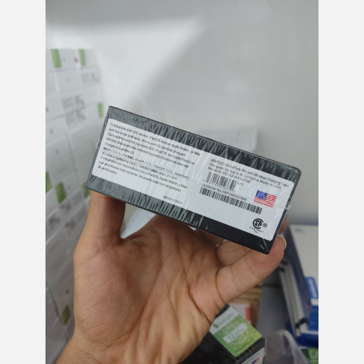 ایرپاد پروUSA 2سفارش (آمریکا) مشکی مات Acn لمسی سریال نامبر فعال فروش تک به قیمت عمده