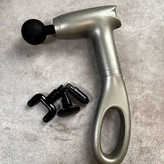 ماساژور تفنگی FASCIA GUN ماساژ عمیق عضلات با 4 سری مختلف قیمت عالی