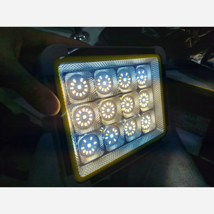 پروژکتور خورشیدی شارژی LED بزرگ 3 باتری اصلی قیمت عالی