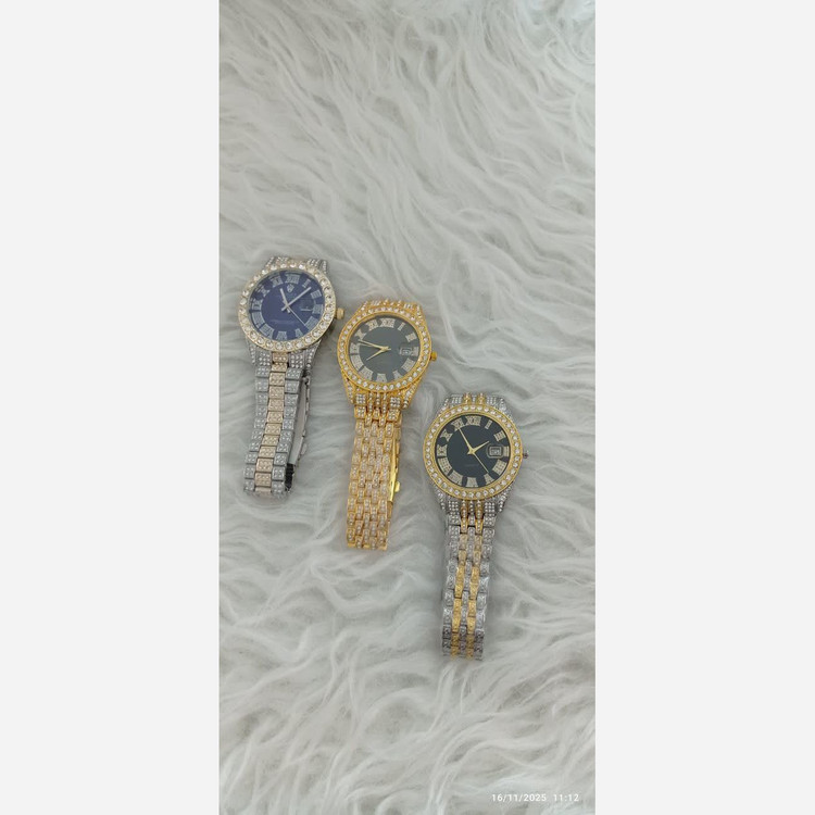 ساعت مچی فول نگین نقره ای به قیمت پخش