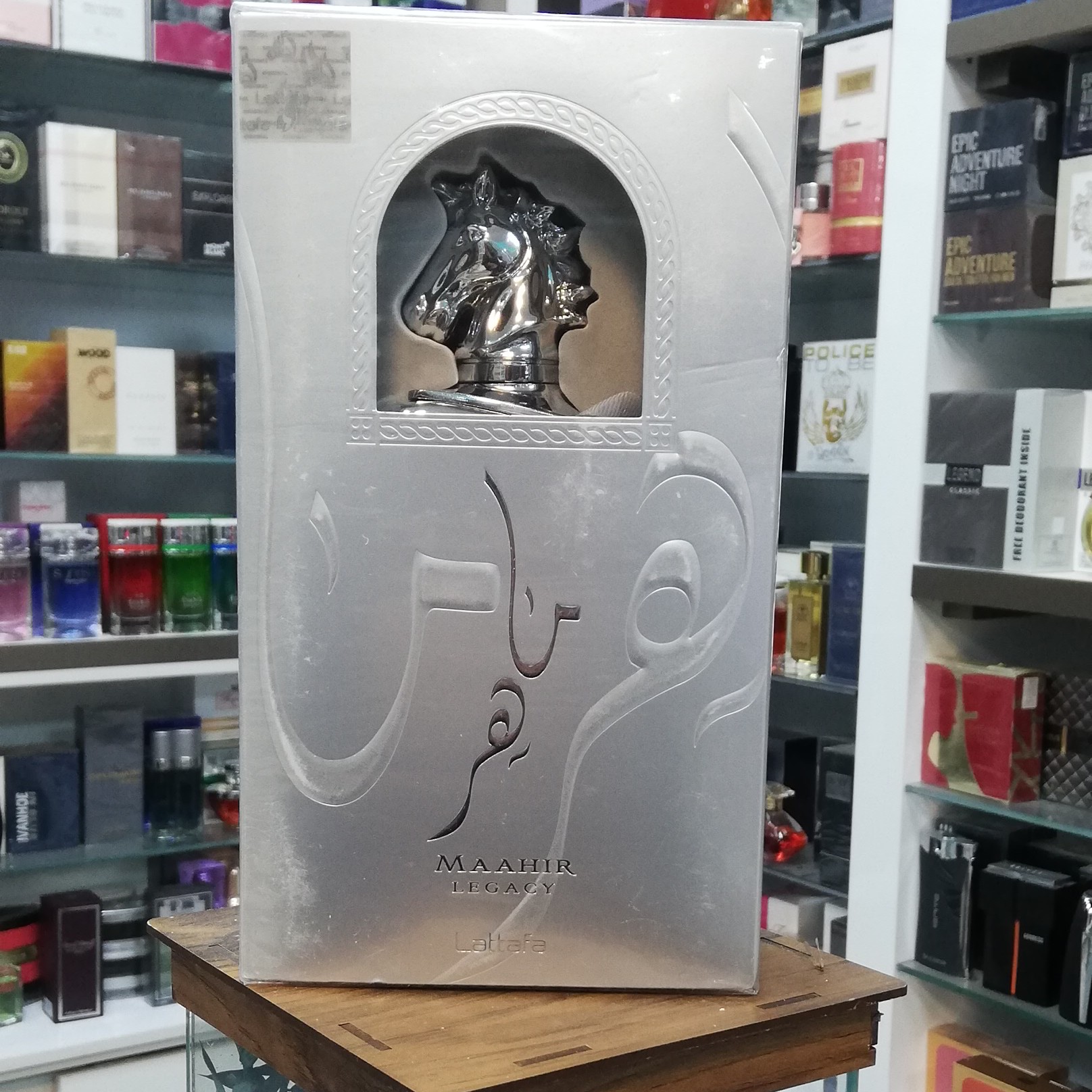 عطر ادکلن لطافه مدل ماهر لگاسی