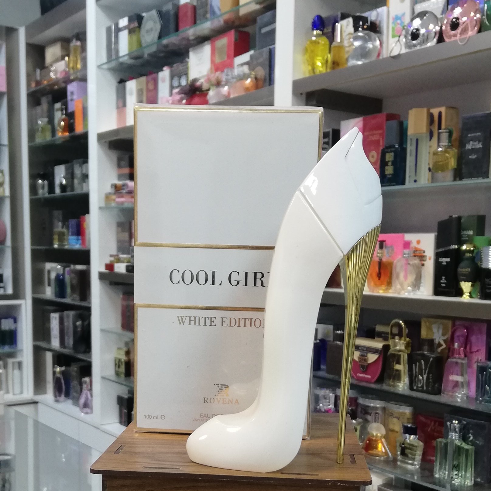 عطر ادکلن زنانه کارولینا هررا گود گرل سفید روونا (Rovena Carolina Herrera Good Girl)