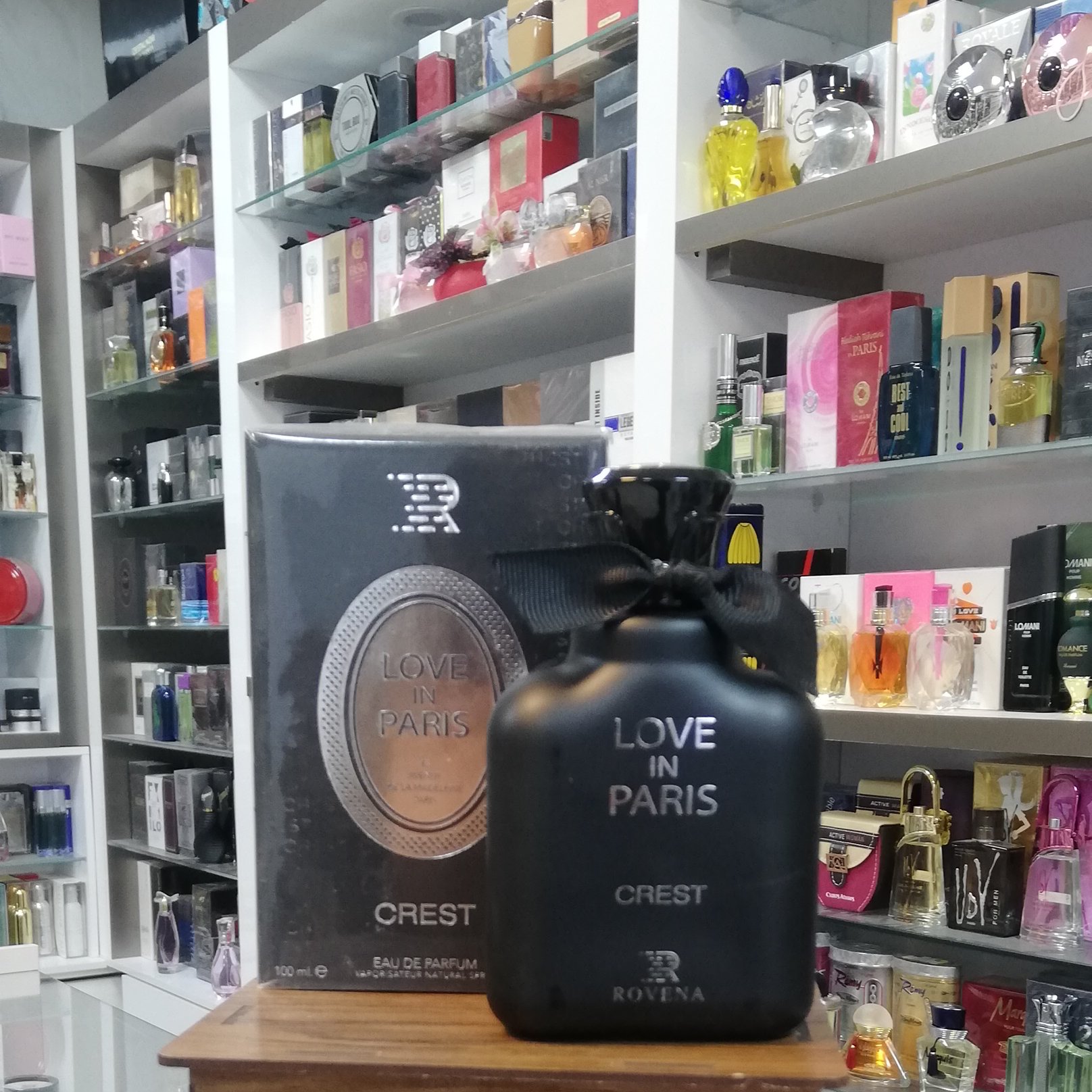 ادوپرفیوم زنانه روونا مدل لاو این پاریس کرست  Rovena Love In Paris Crest