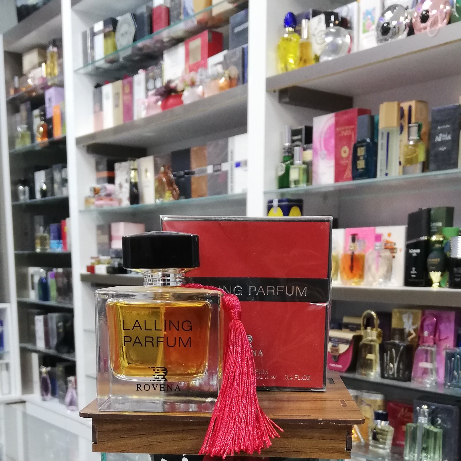 عطر ادکلن رونا لالینگ(لالیک) قرمز پرفیوم ROVENA Lalling Parfum