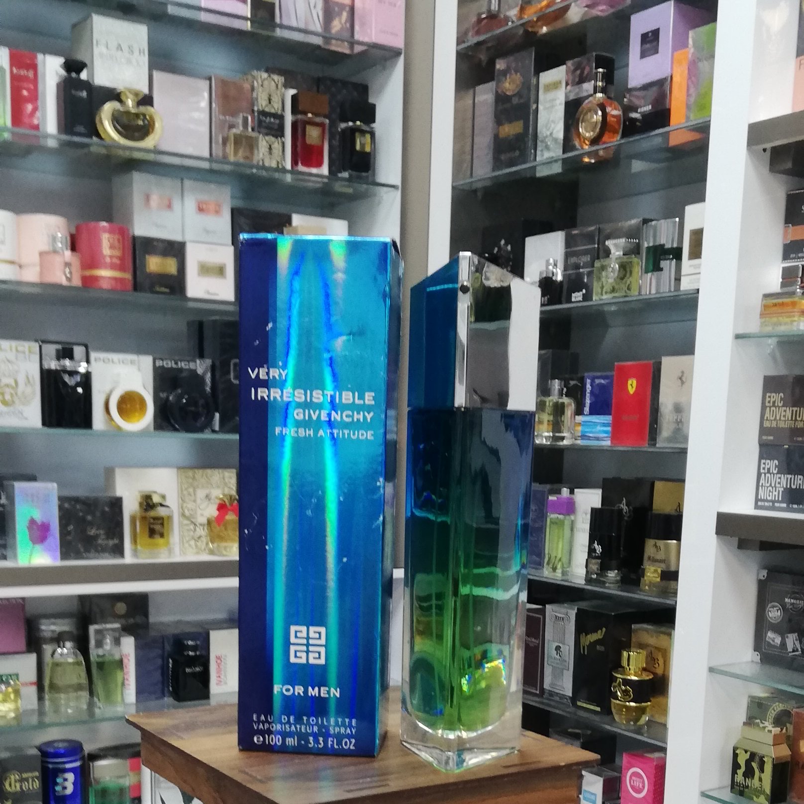 عطر ادکلن جیوانچی وری ایرسیستیبل فرش اتیتود  Givenchy Very Irresistible Givenchy Fresh Attitude