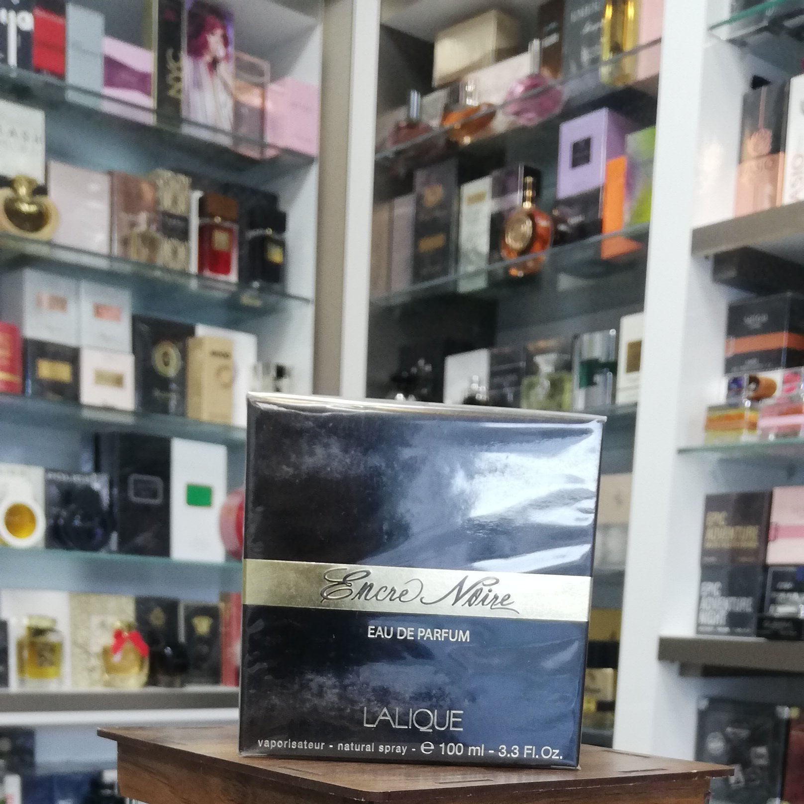 عطر لالیک انکر نویر پور اله ادو پرفیوم  LALIQUE Encre Noire Pour Elle EDP