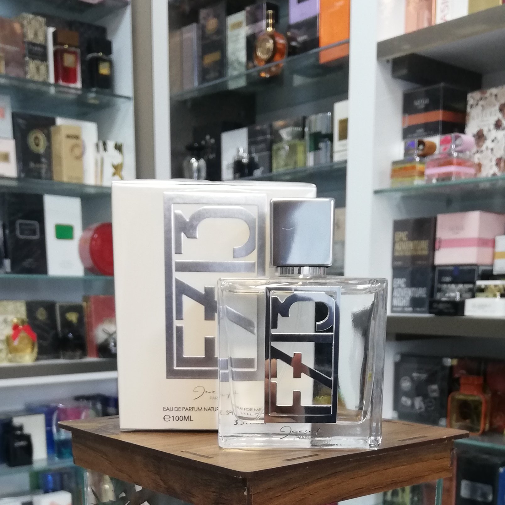 ادو پرفیوم مردانه ژک ساف مدل اف F 713  Jacsaf F713 Eau De Parfum For Men