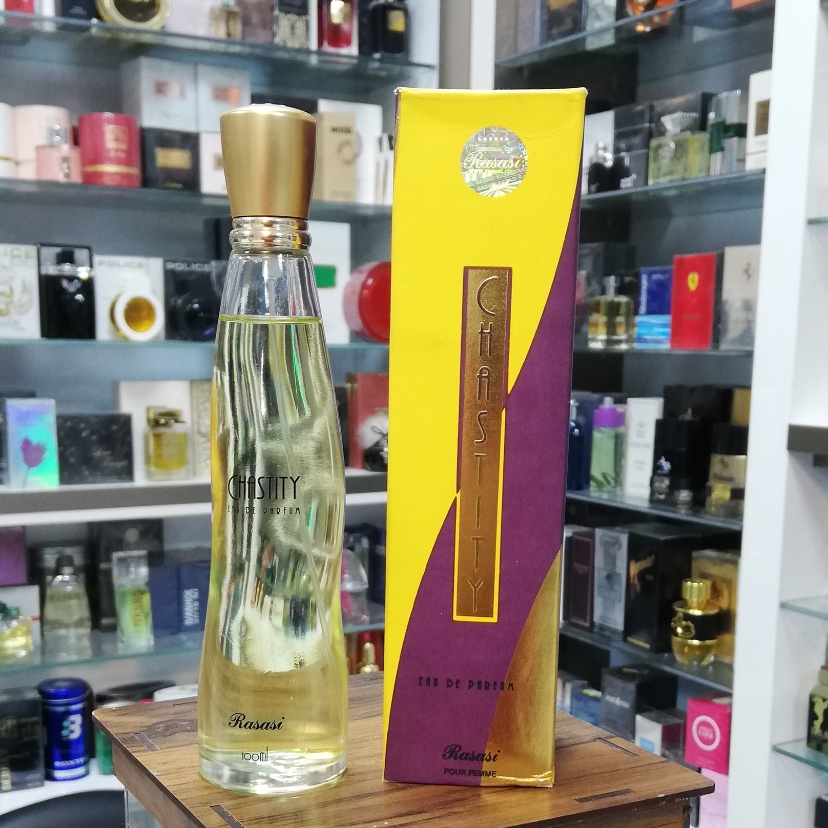 عطر زنانه چاستیتی-Chastity Women