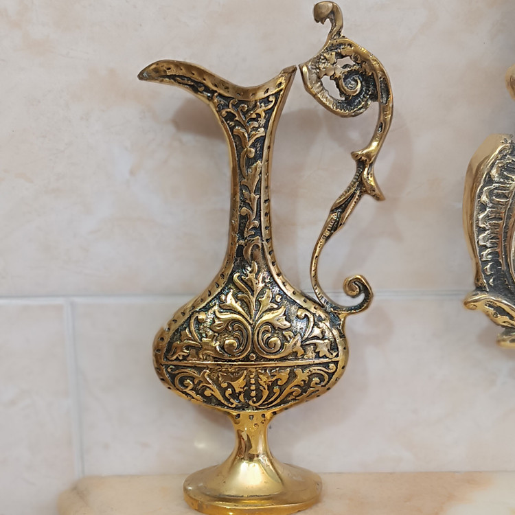 پارچ کتابی برنجی
