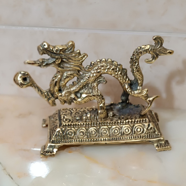 مجسمه برنجی و تزیینی اژدها نماد سال 403 کد 506