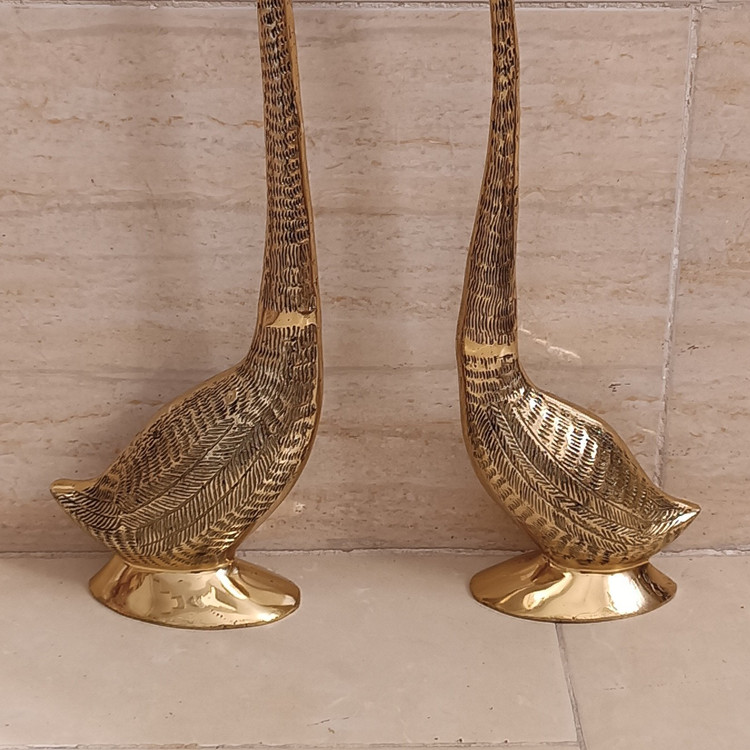 مجسمه برنجی و تزیینی و دکوری حیوانات طرح قو عاشق کد 335(قوی عاشق برنز) ارسال رایگان