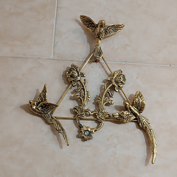 استندبرنجی دیوار کوب طرح پرستو کد 322(مجسمه برنزی)