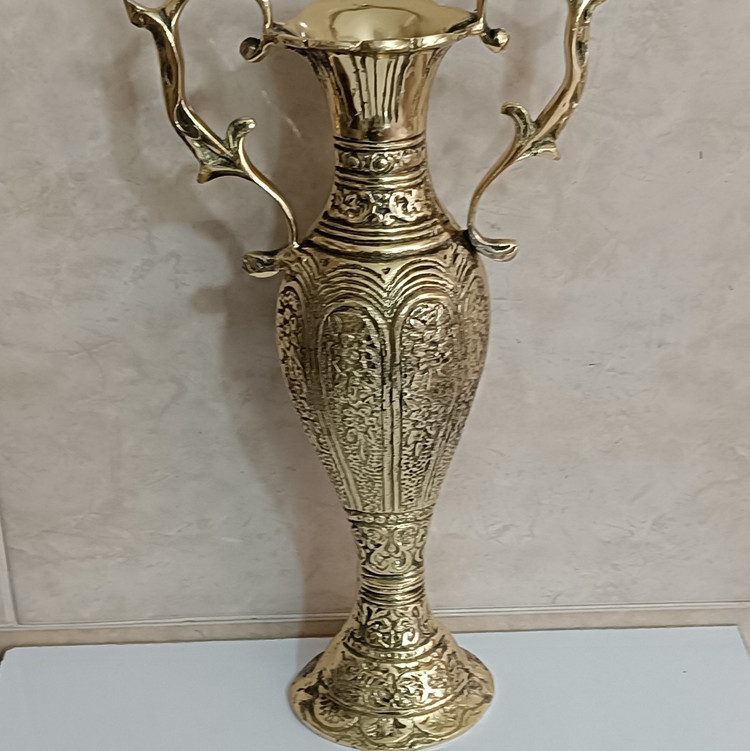 گلدان رومیزی برنجی سایز بزرگ قلم کاری شده کد 311(گلدان برنزی)