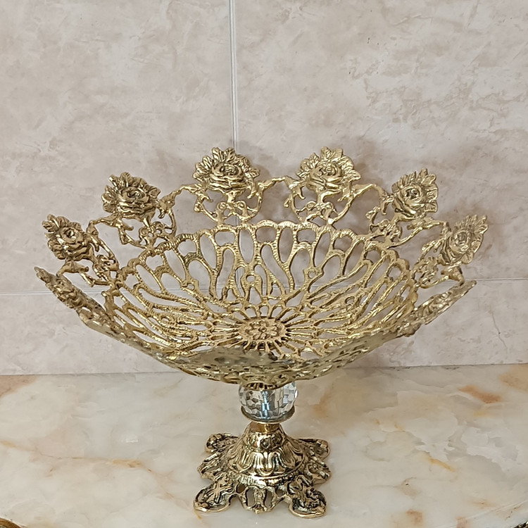 میوه خوری برنجی سایز بزرگ گل رز پایه گوی دار کد 304(میوه خوری برنزی)