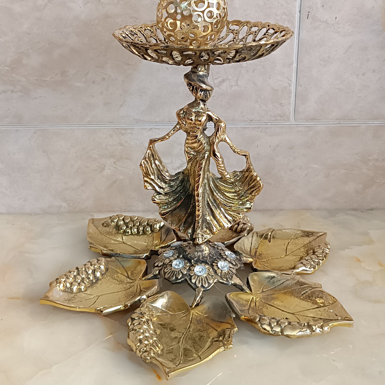 هفت سین برنجی بانو ،هفت سین برنجی برگ،به همراه جای سبزه (اردوخوری) کد 215
