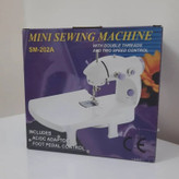 چرخ خیاطی میزدار مینی مدل SM202A