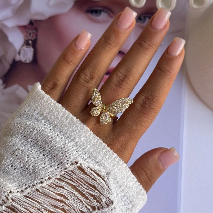 انگشتر جواهر پروانه نگین