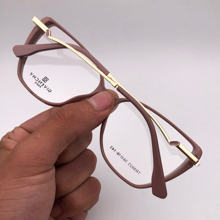 عینک طبی زنانه از برند GIVENCHY