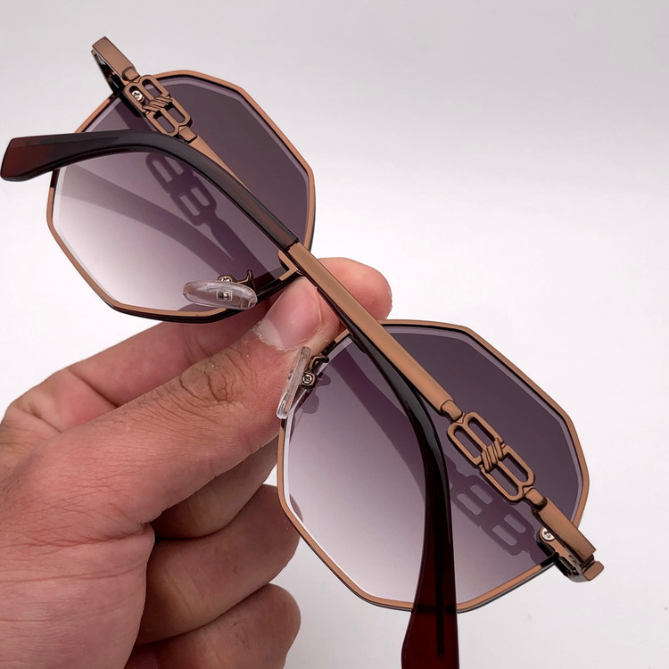 عینک زنانه از BALENCIAGA