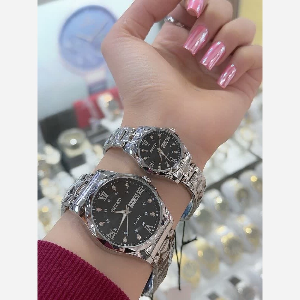 ساعت الماسی برند سیکو کیفیت درجه یک شیک و زیبا رنگ ثابت ارسال رایگان سفارش به صورت ست و تک