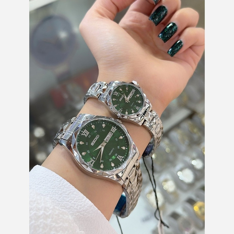 ساعت الماسی برند سیکو کیفیت عالی شیک و زیبا رنگ ثابت ارسال رایگان سفارش به صورت تک و ست ۔