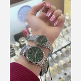 ساعت الماسی برند سیکو کیفیت عالی شیک و زیبا رنگ ثابت ارسال رایگان سفارش به صورت تک و ست ۔