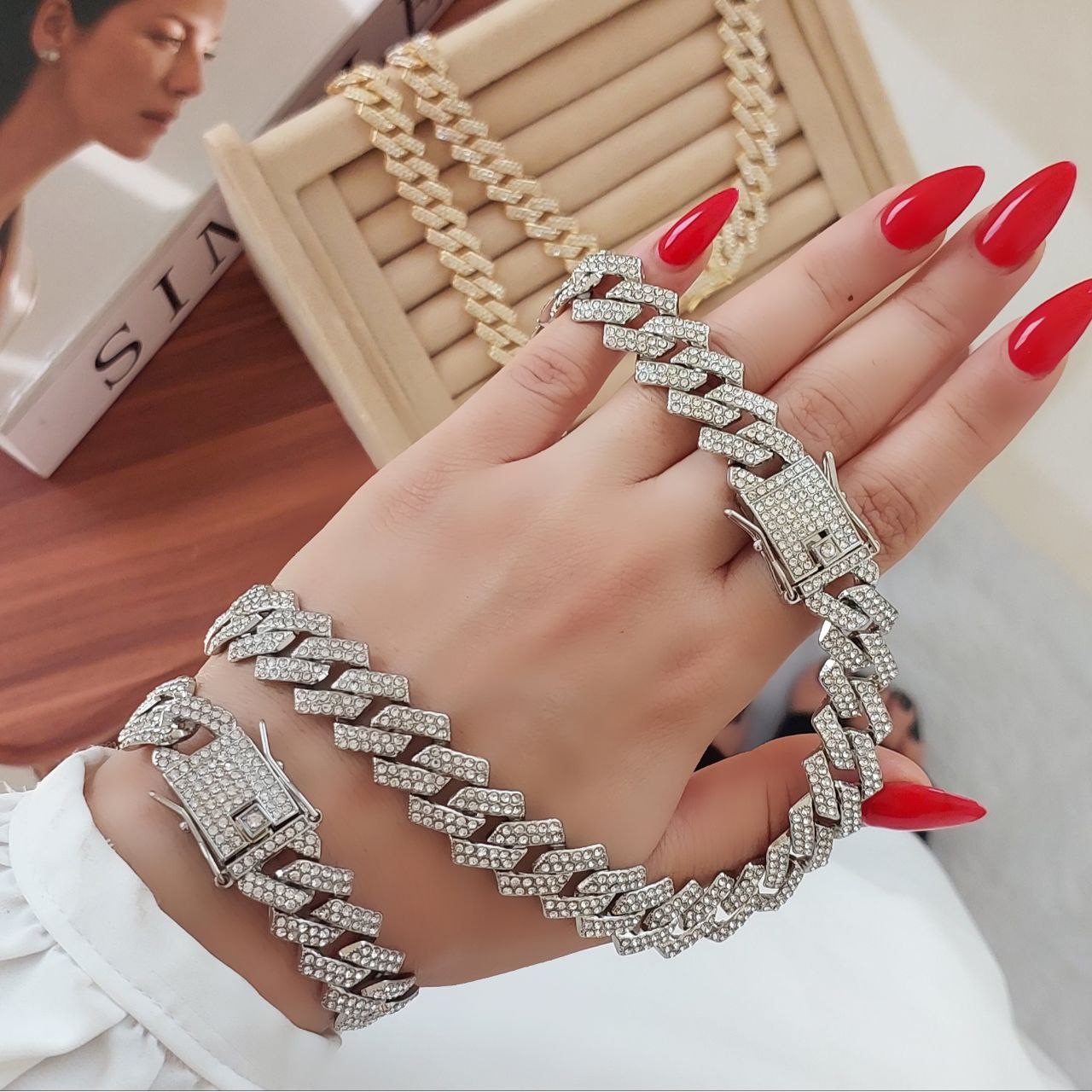 ست فول نگین دستبند و گردنبند قفل کوبایی نگین اتریشی کیفیت عالی رنگ ثابت ارسال رایگان
