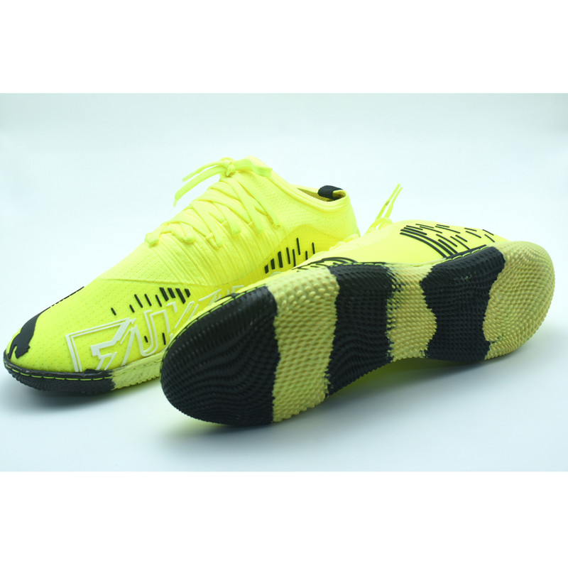 کفش فوتسال مردانه مدل فیوچر کد C-8619