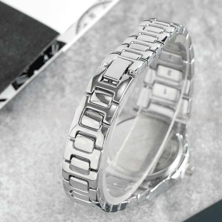 ساعت مچی عقربه ای زنانه مدل دورنگین 03