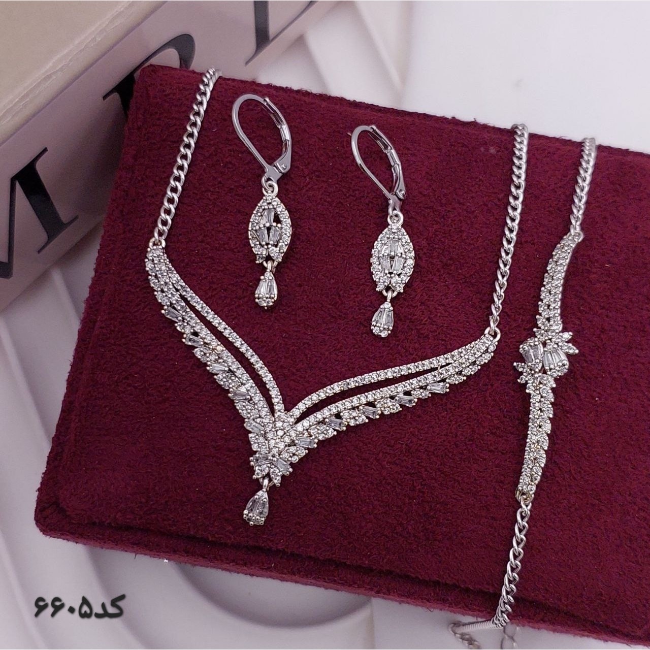 سرویس جواهری طرح طلا برند شین کد 6605