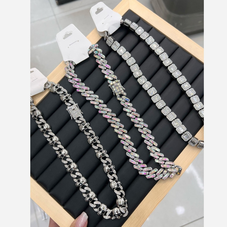 گردنبند قول نگین در 3 طرح مختلف