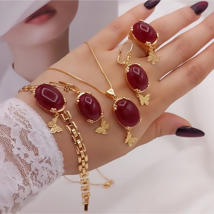 سرویس زنانه در 5 رنگ مختلف