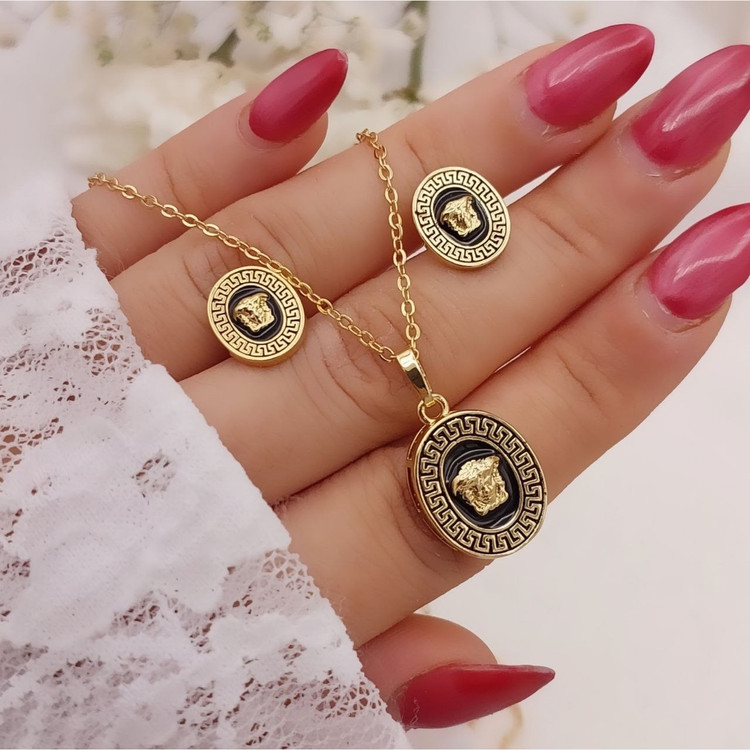 سرویس ورساچ زنانه