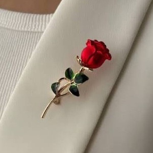 گل سینه گل رز آبکاری رادیوم وارداتی رنگ ثابت کیفیت درجه یک هدیه روز دختر