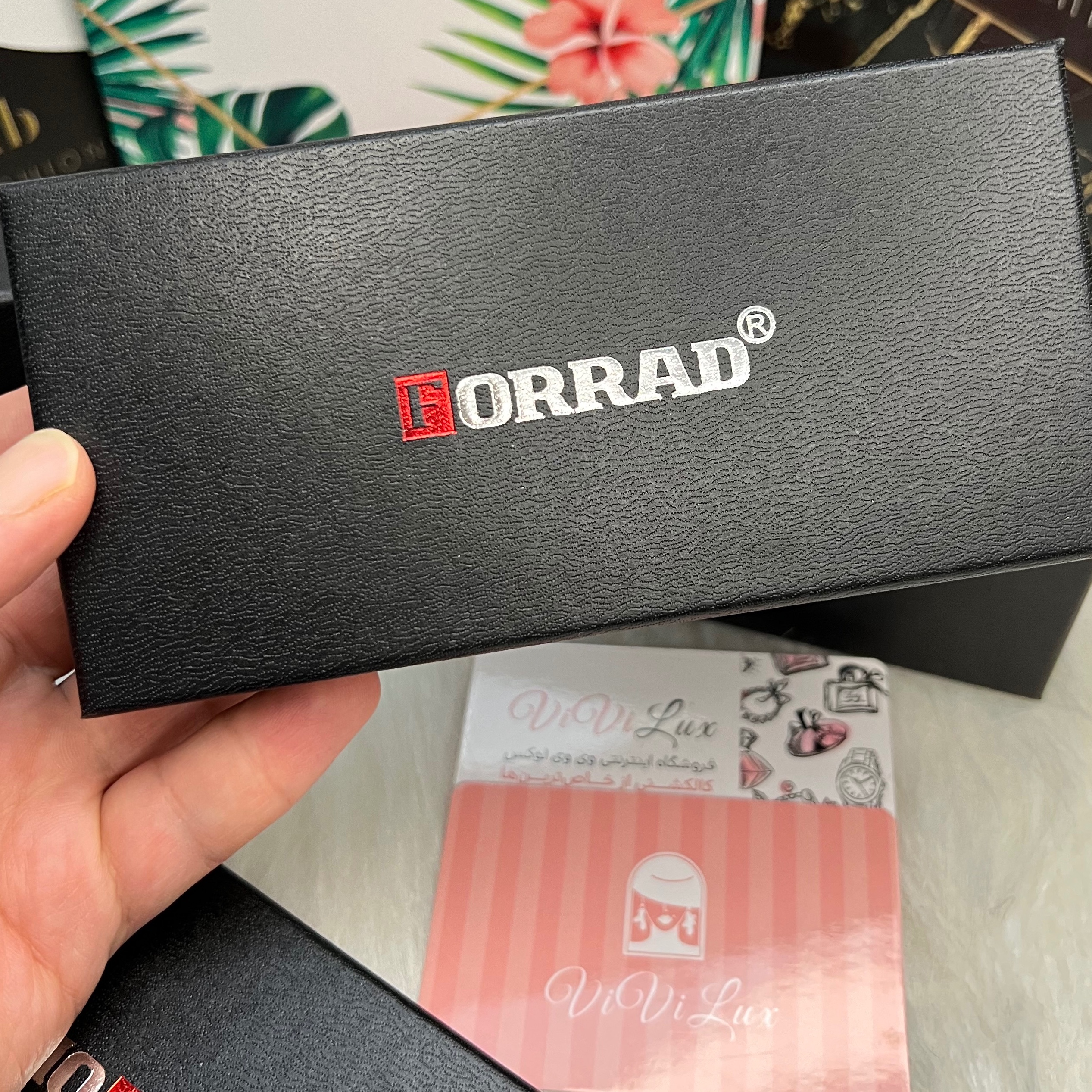 ساعت مردانه چرمی برند فوراد FORRAD با جعبه گارانتی 12 ماهه موتور
